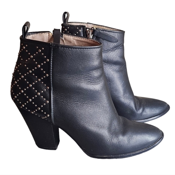 Zara Shoes - Zara black Studded Women's bootie Shoes 3.5" Chunk Heel Zipper Closure EU 39